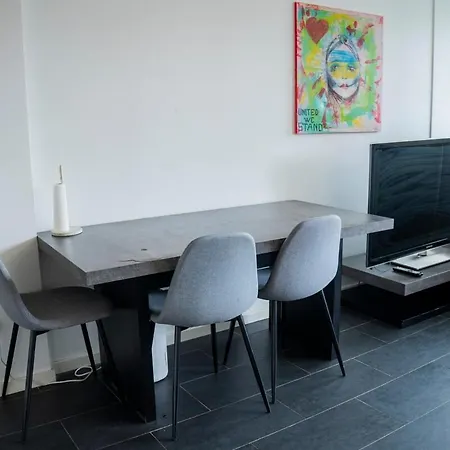 Private In Spacious Copenhagen-based Apartamento